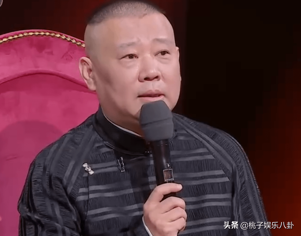 郭德纲评价徒孙被淘汰,现场邀郭麒麟粉丝到德云社工作_嘉男_陈佩斯