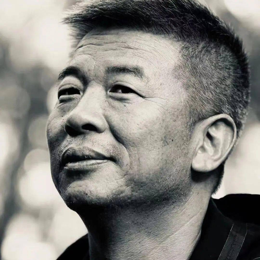 长江诗歌出版中心作者雷平阳,江非,李浩获首届谢灵运诗歌奖_巨石_什么