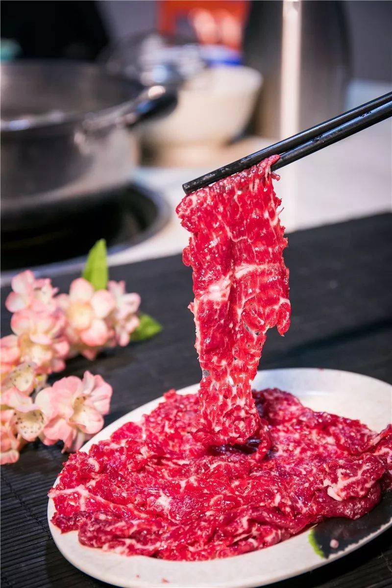 无比~切得大片均匀的匙皮肉墙裂满足感