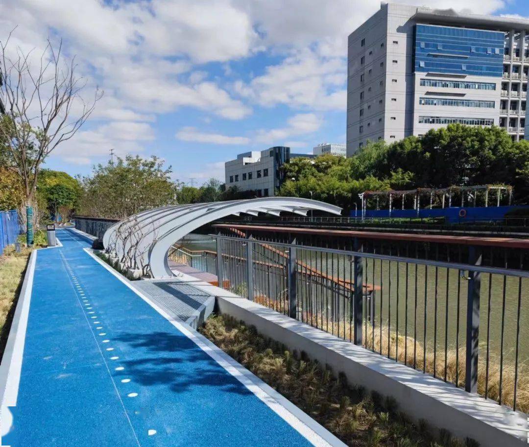 架空栈道,下沉绿地,悬挑亲水平台.实景,夜景图抢先看