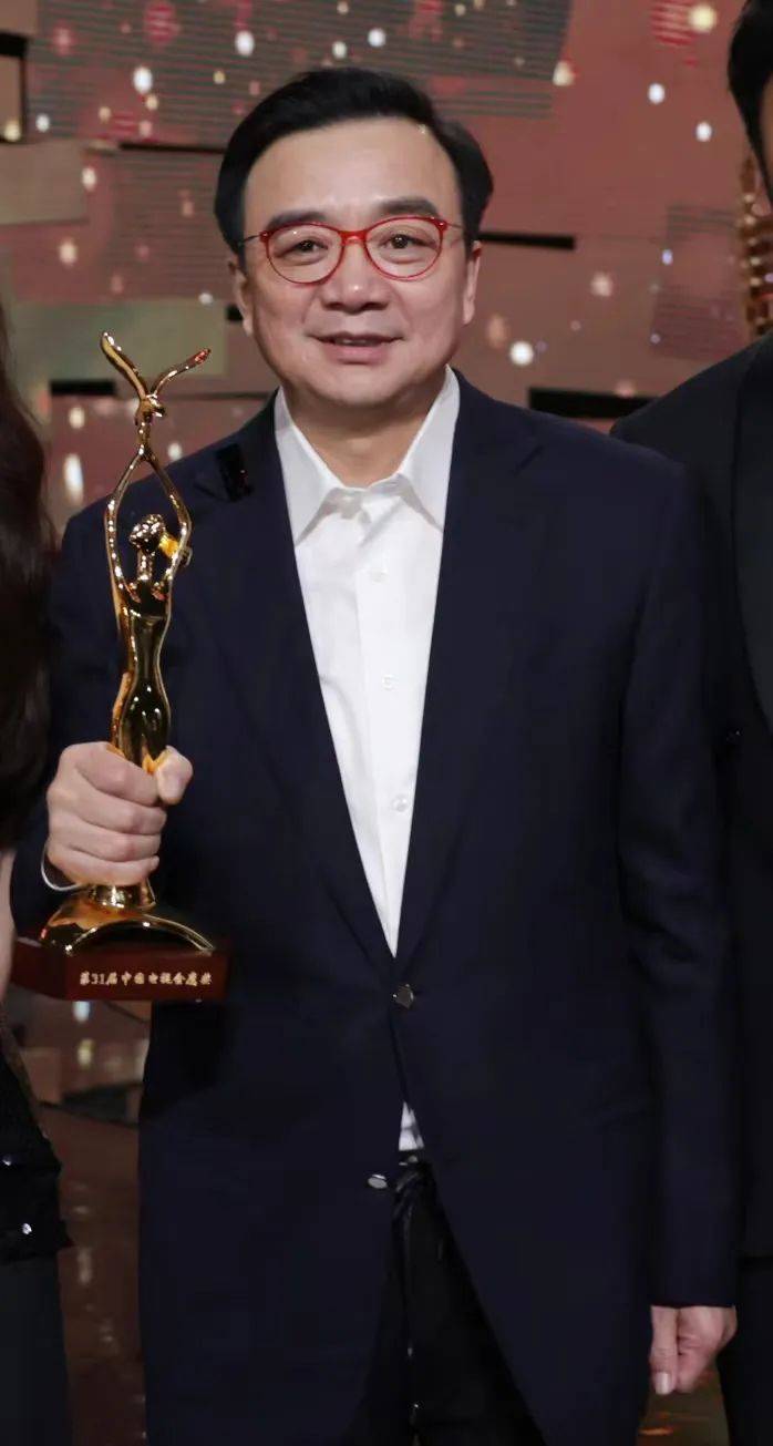 《人世间》导演李路摘下金鹰奖：“江苏文脉厚重，春风化雨滋养着我”_剧本_什么_作品