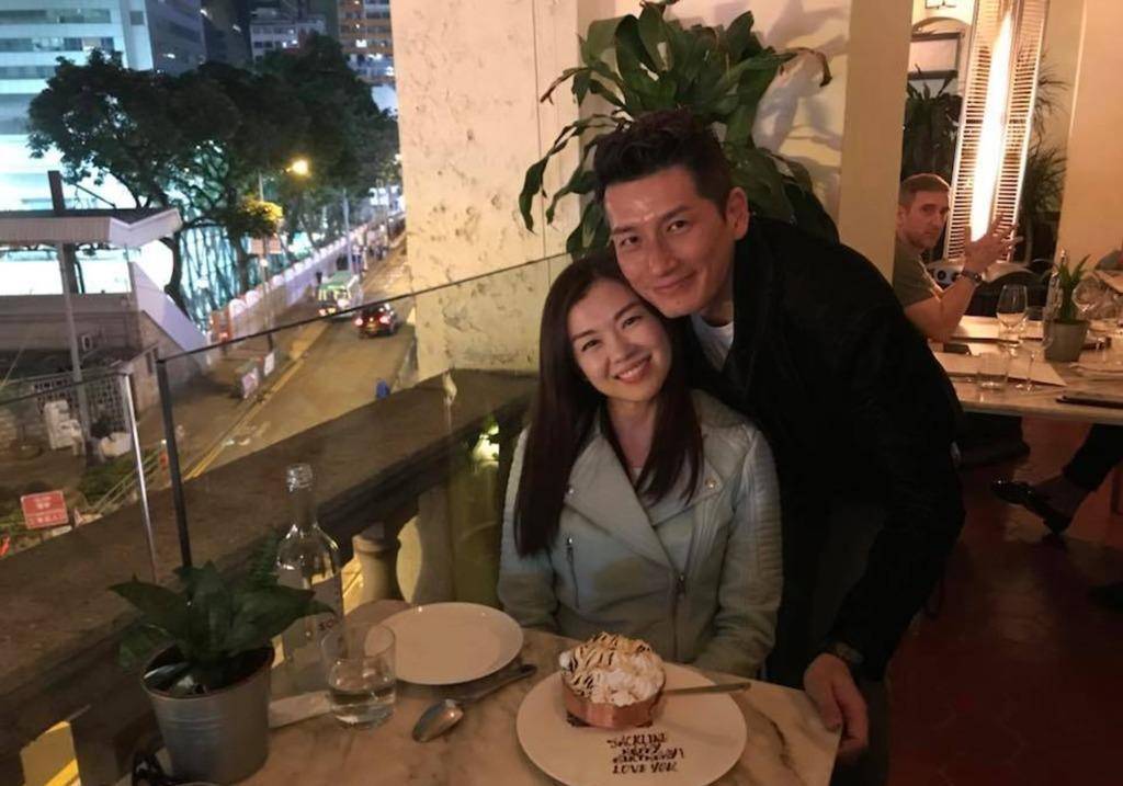 tvb型男袁文杰与女友低调结婚,两人结束九年爱情长跑_张洁莲_计划_现