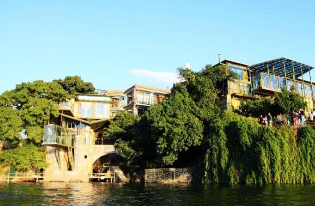 杨丽萍3000万"月亮宫"被查封,外表光鲜亮丽,里面太"肮脏"_洱海_保护