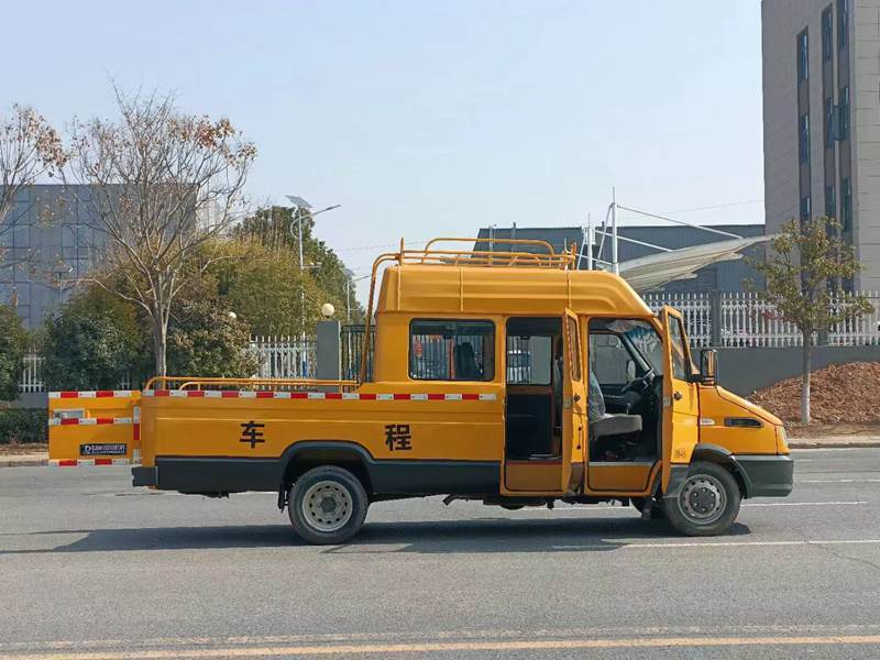 依维柯得意工程车,9座电力铁路抢险车_搜狐汽车_搜狐网