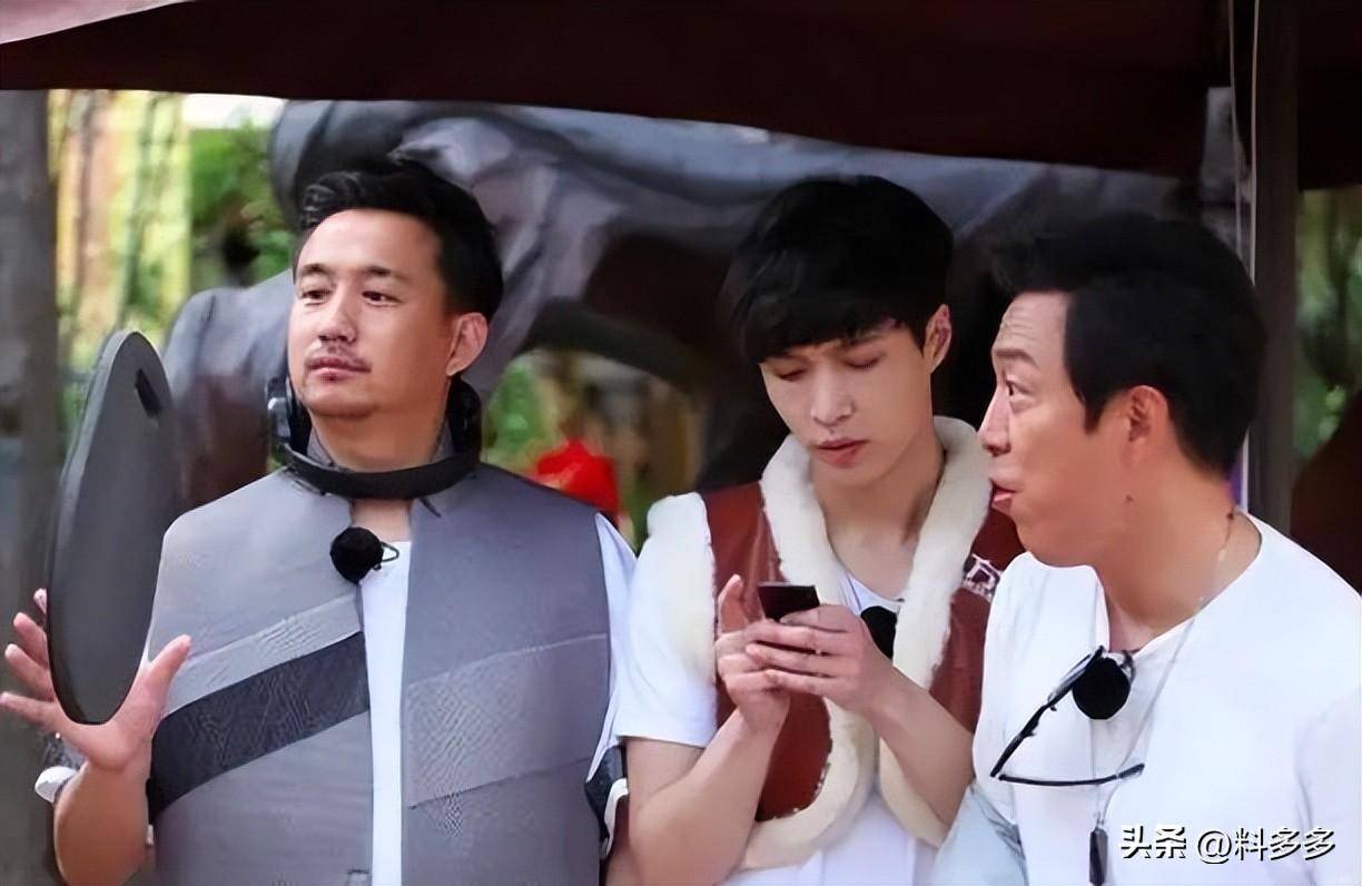 黄磊为什么对张艺兴那么好 张艺兴和黄磊究竟是什么关系_徒弟_极限