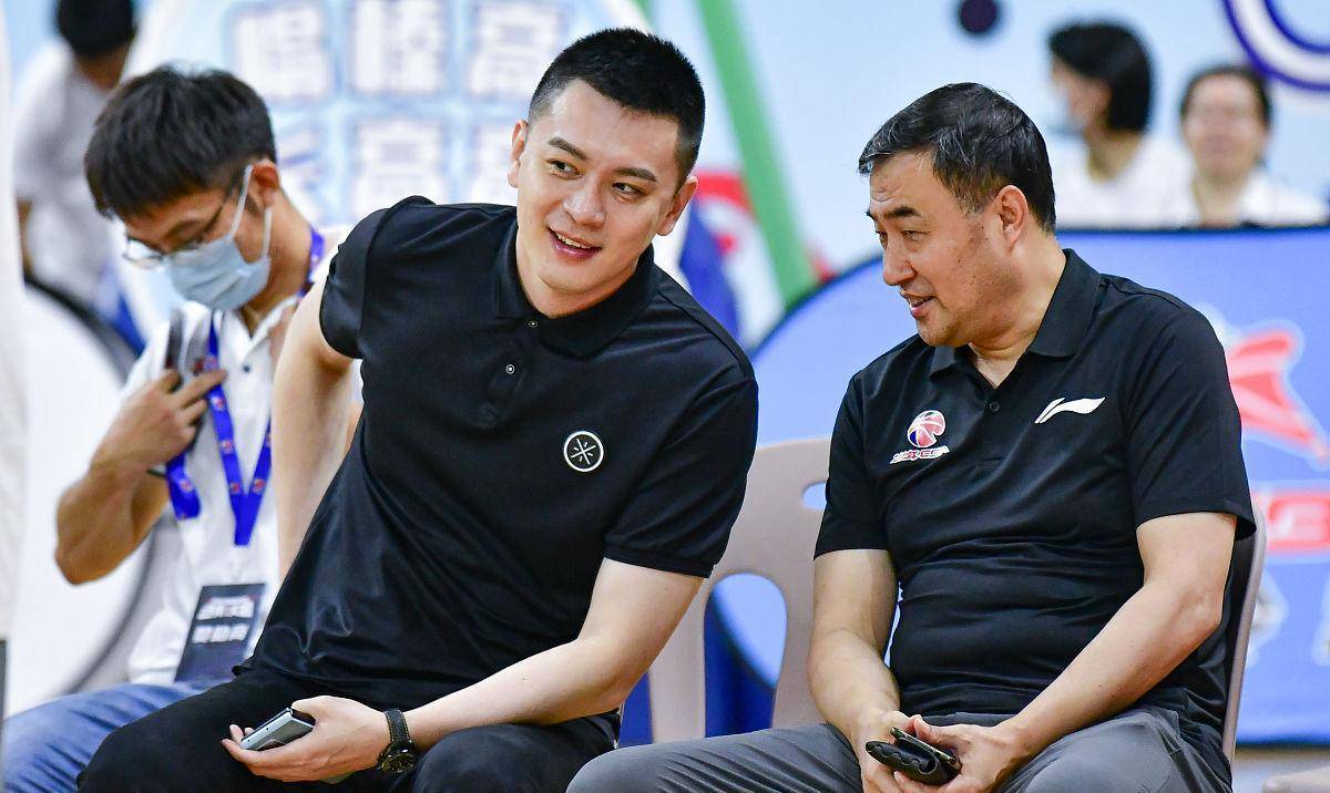 因此,李晓勇和杨明是下一个完美搭档.两人正式领衔辽宁队前后.