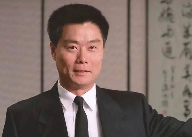 最著名的反派之一是与李连杰合作的那个《黄飞鸿-铁公鸡斗蜈蚣》.