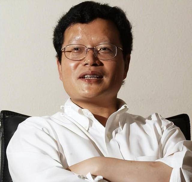 女学生举报,多位女生为其怀孕并流产,校方:零容忍_邹恒甫_余万里_微博