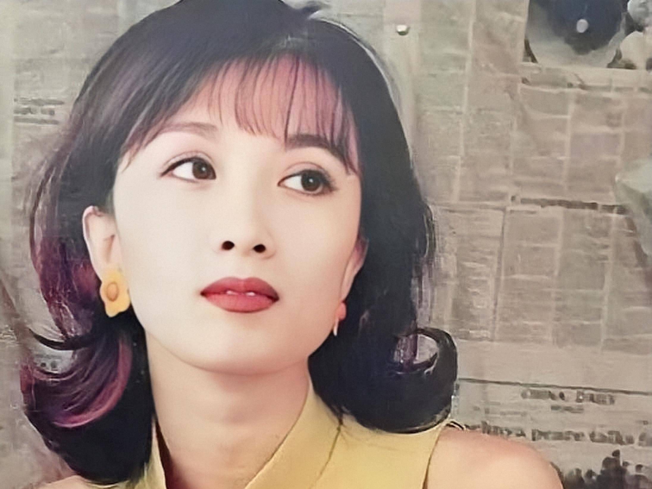 从"孔雀公主"到总裁夫人,46岁的金巧巧是怎么走到今天的?