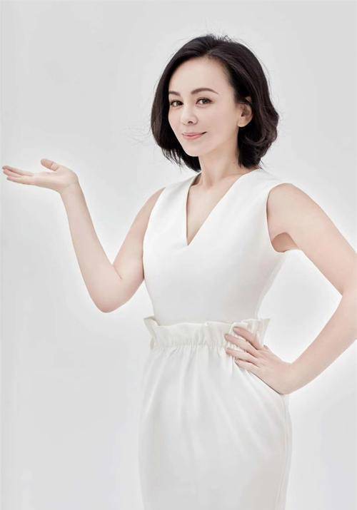 经历过两段婚姻的王琳,疑似又迎来第三段感情?_小时候_事业_的发展