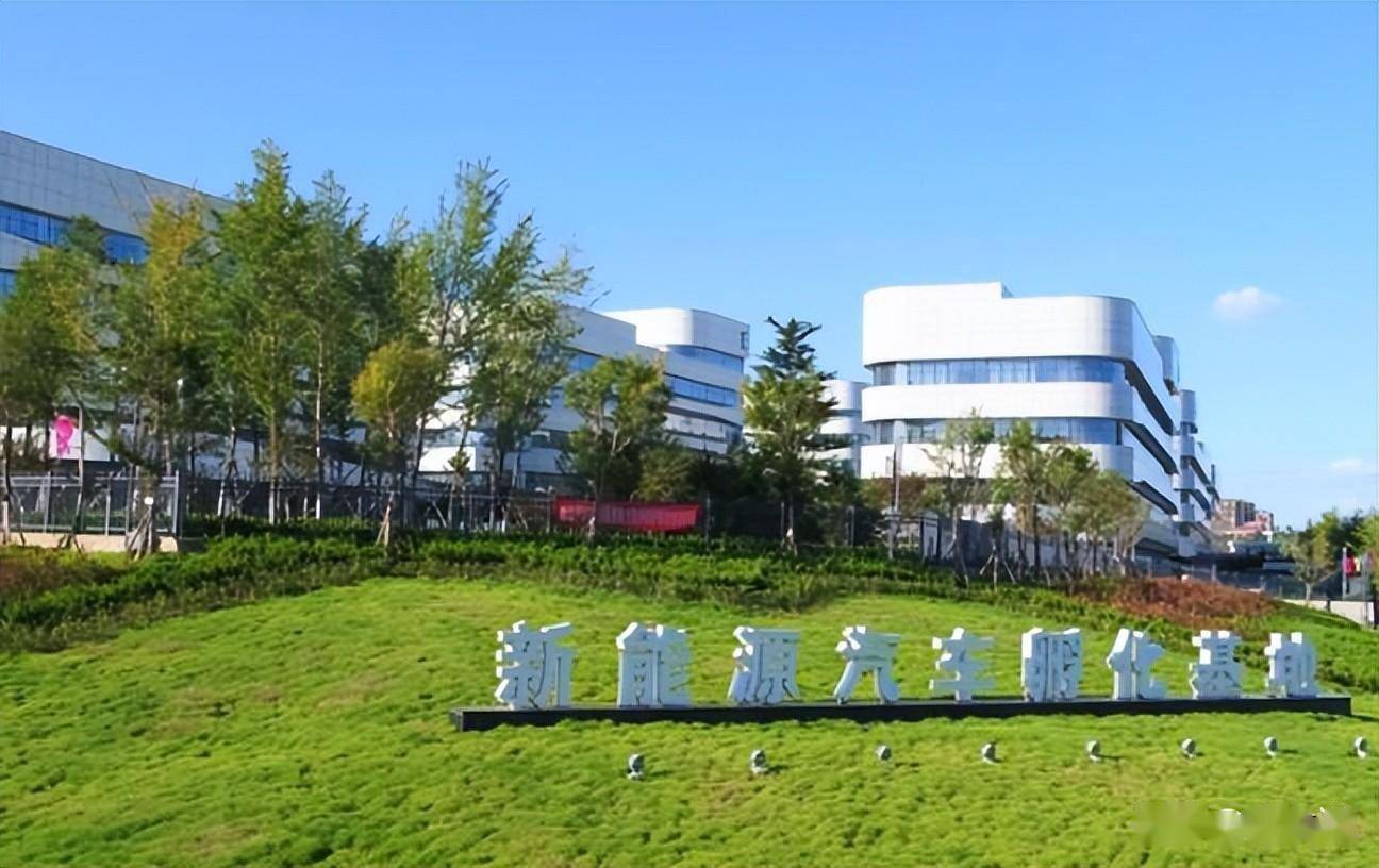 中国"新能源之城":跑在北上广前面,新能源相关企业超过2万家_城市