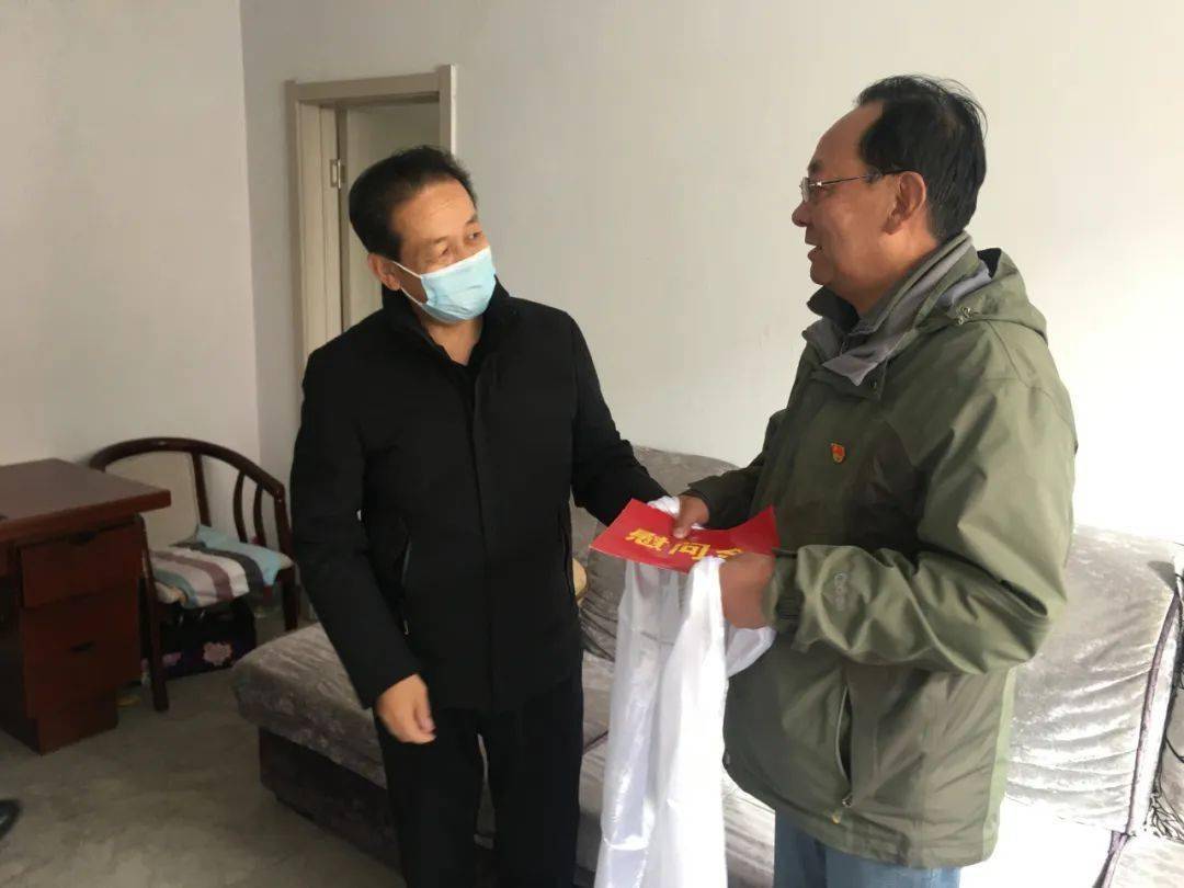 【人大要闻】才让太深入天峻县快尔玛乡宣讲党的二十大精神并调研乡村