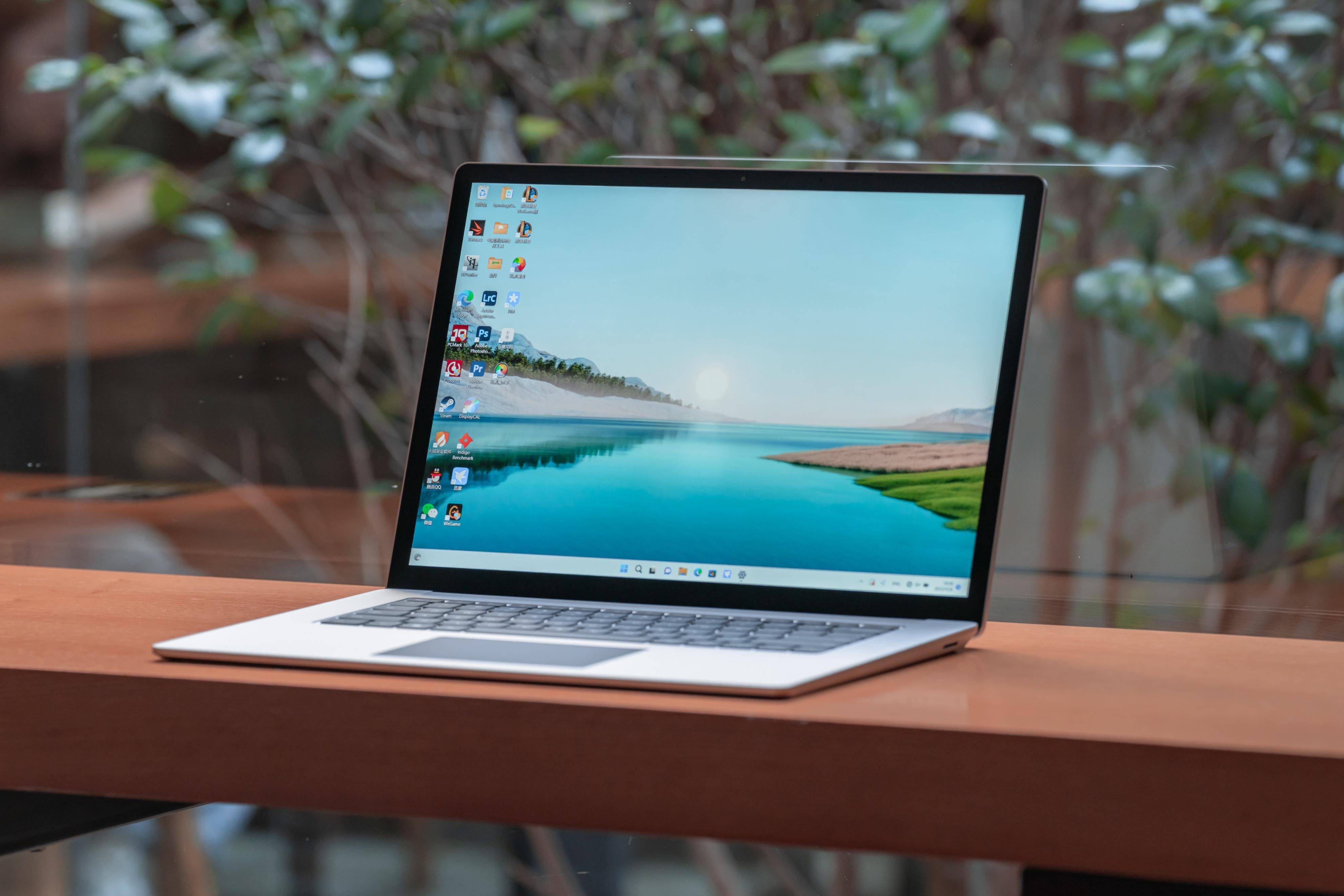 Surface Laptop 5 详测：模具延续经典，配置常规升级，性能表现亮眼