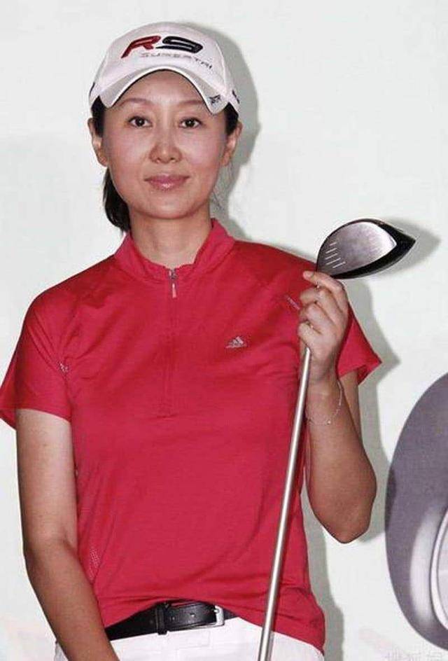 孙楠前脚和买红妹分手,后脚闪婚潘蔚,如今50岁的买红妹过得怎样_生活