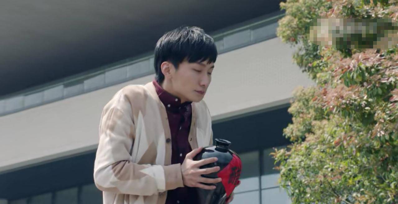 上,赵海棠费了很多心思,在得知大力已经有了男朋友,也就是张伟的时候