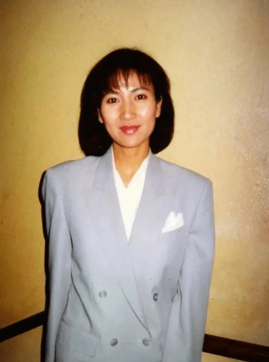 "小青"陈美琪:一婚流产终身不孕,二婚拥有3个孩子,晚年幸福_马清伟