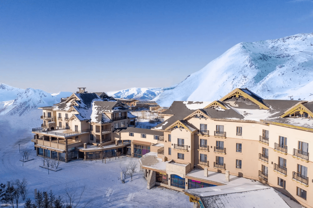 柏悦酒店:5,400元起享柏悦客房 2晚下榻套餐(含接送机,滑雪票,温泉票