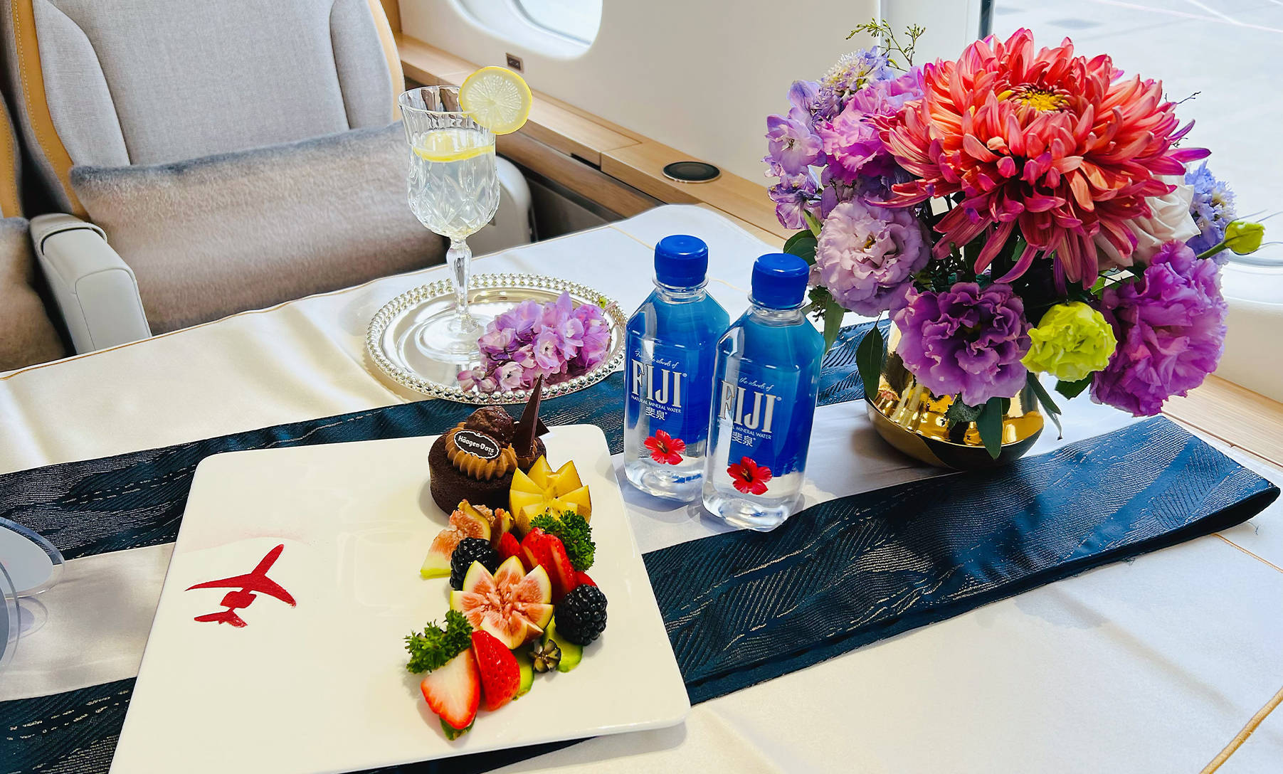 中一航空圣马力诺公司成功引进首架环球7500公务机_庞巴迪_该飞机