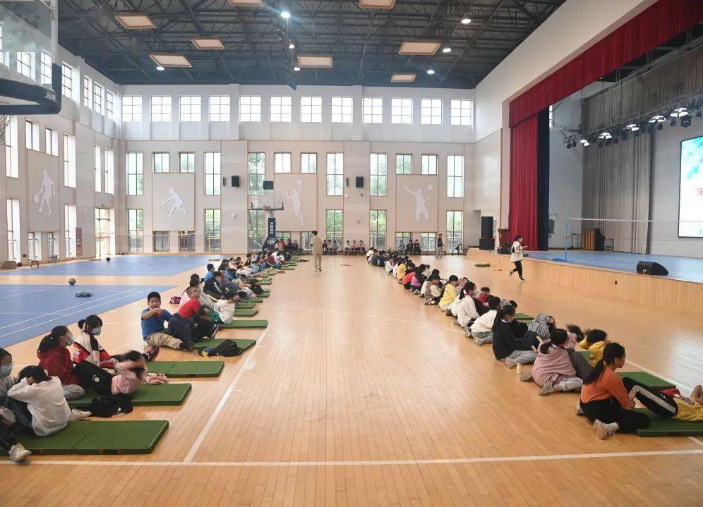 绽放运动光彩 挥洒青春活力 | 义乌市黎明湖小学第九届趣味运动会