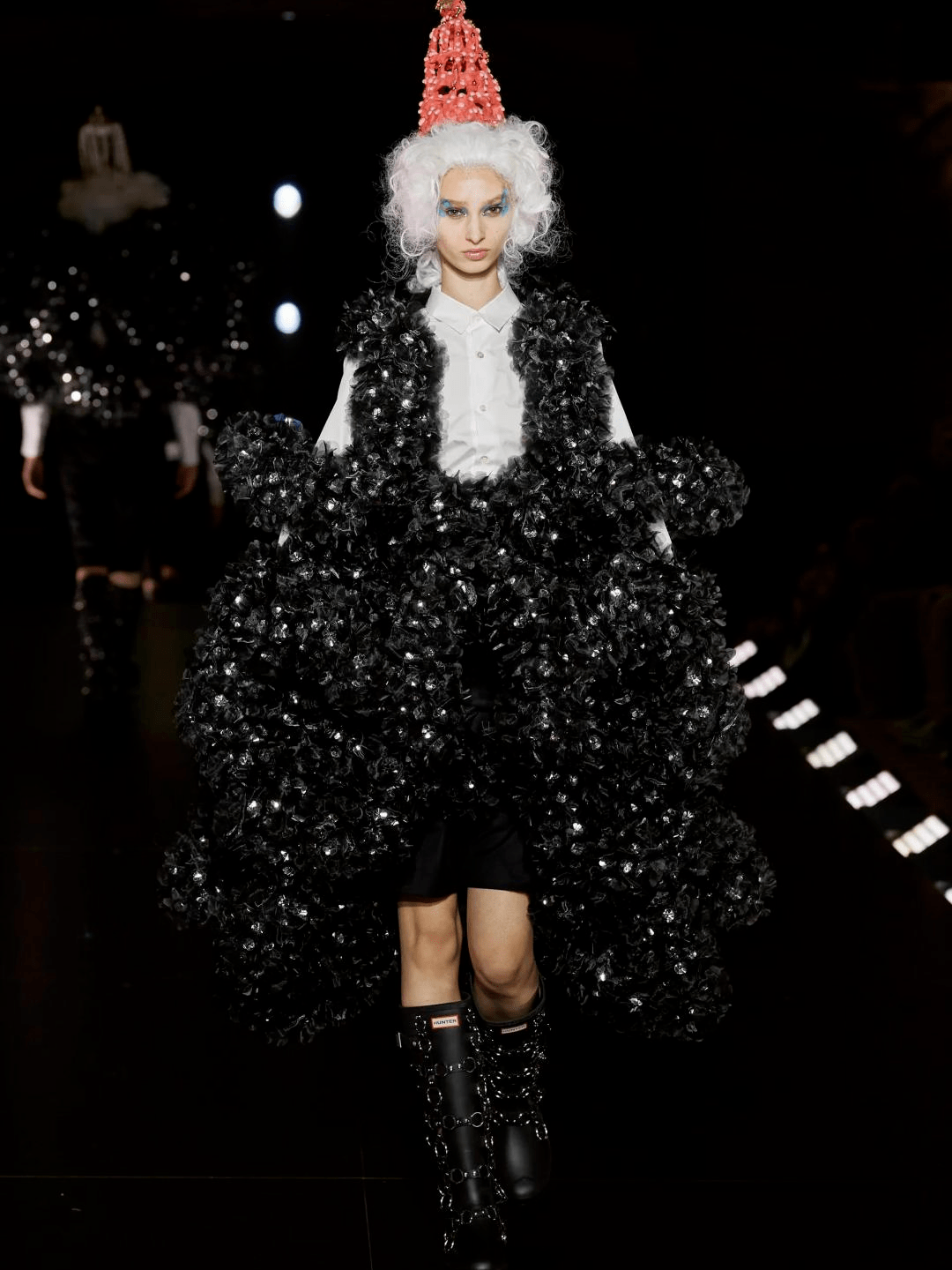 noir kei ninomiya パンツ（その他） 黒 2019324J0015 Noir Kei Ninomiya 2023春夏| 带你领略“五彩斑斓的黑”！_服装_