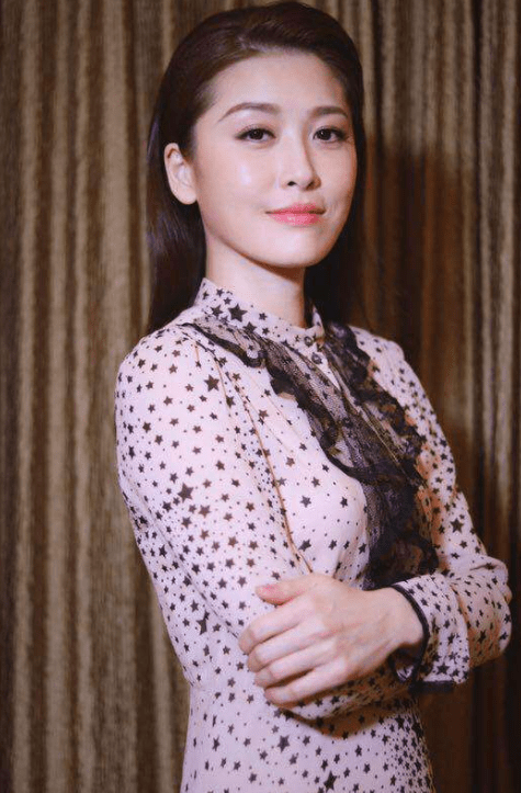 程愫:耗费21年捧红丈夫,却在孕期时遭背叛,最终以分手收场_傅程鹏