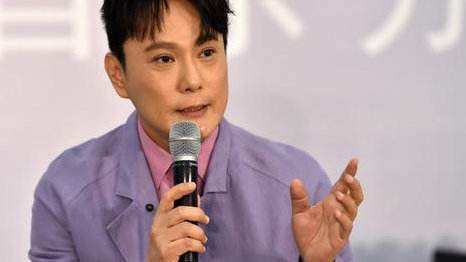 除歌手身份外,张信哲一名投资人,开有多间餐厅.