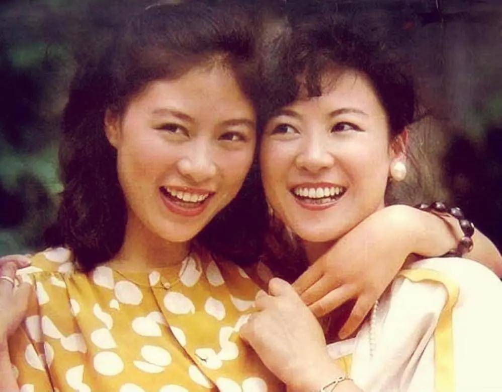 一看到妻子,王群怒火中烧,没等妻子解释,他就直接发脾气了.