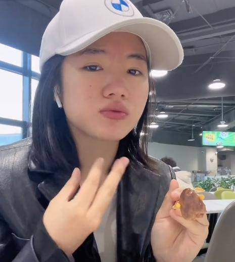 李勒优校园生活遭质疑,买奶茶被4名男生扫描,崔晋直接找上门_网友_晋