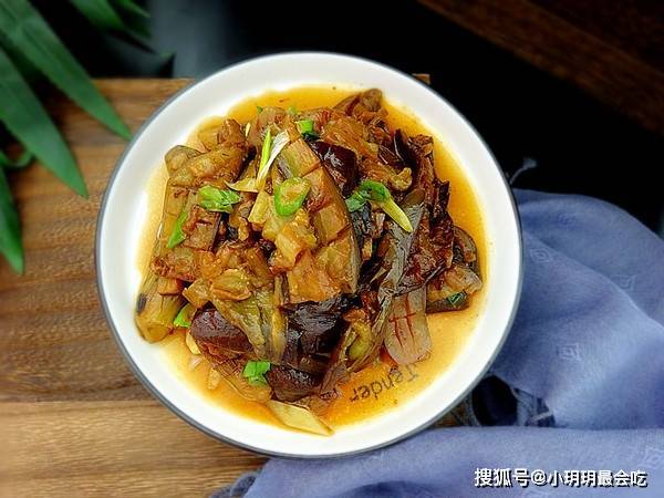 它是 天然花青素 婆婆隔三差五吃一次 50岁看着依旧年轻 茄子 维生素 外皮