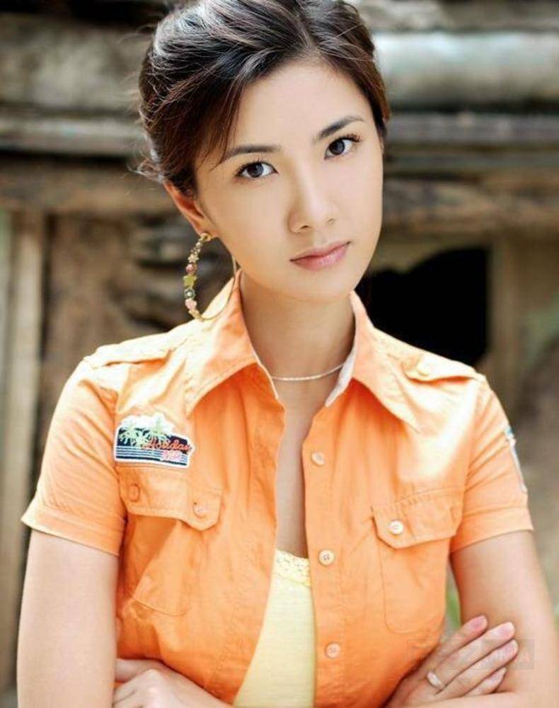 先是插刀门,后是骗婚门,印小天凭着装傻充愣的劲,迎来触底反弹_边潇潇