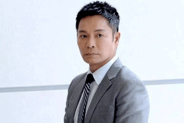 张国荣的接班人,以傻出名,与妻子结婚恩爱至今依旧没有绯闻_郭晋安
