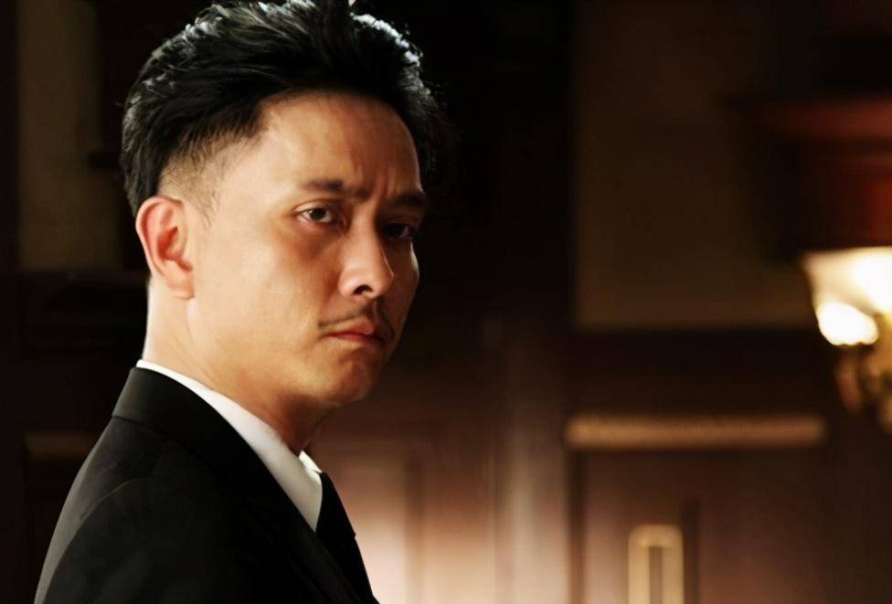 而谢君豪入行这么多年以来,给我们带来的作品非常的多.