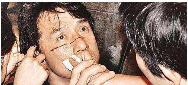 那个成家班"最不能打"的龙虎武师太保,70岁成了港片影帝_时候_成龙