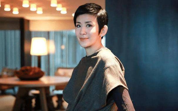 老牌演员吴君如,曾经一直没有出头之日,后来开始喜剧类型的演绎_电影