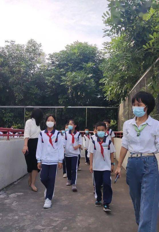 以练筑防 安全守护 | 蓬中华侨小学开展疫情防控应急演练