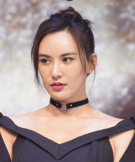 她是"娱乐圈神婆",隐瞒婚史与海波一见钟情,败光父母80万_莫小棋_工作