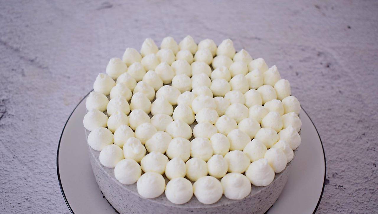 香甜可口的黑芝麻慕斯蛋糕,制作简单,美味可口_牛奶_黄油_什么