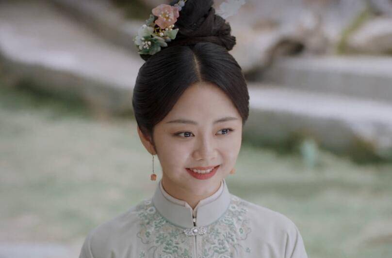 锦心似玉:二嫂是《流星雨》中的于馨,比谭松韵大3岁却像两代人_彭杨