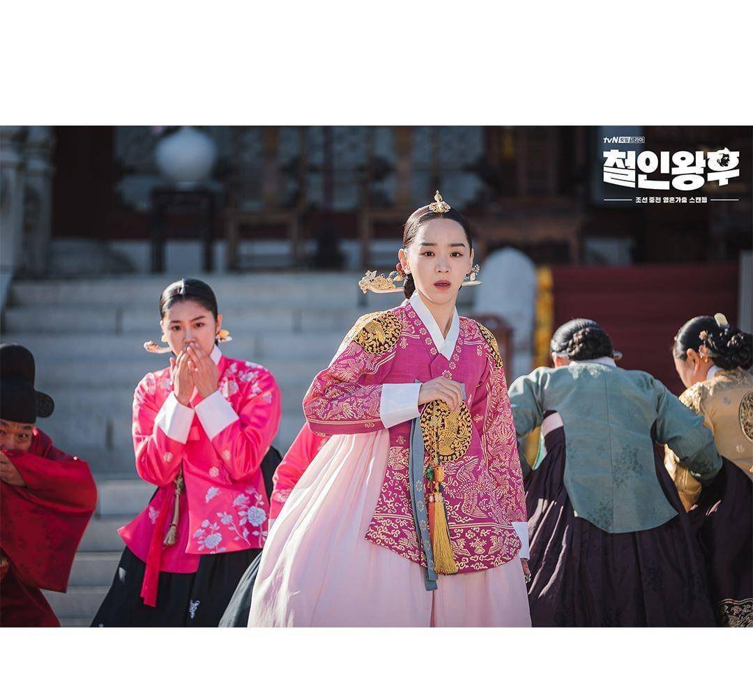 《哲仁王后》申惠善不计形象搞笑演出,演技撑起整套剧,观众:笑到喷饭