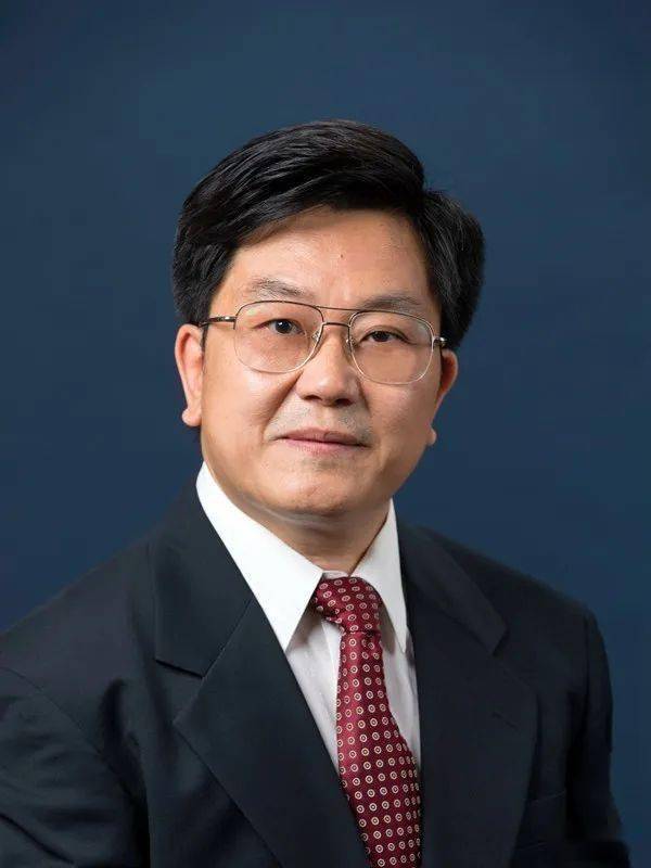 陈一昕,美国华盛顿大学计算机科学系和工程系正教授,数据智能中心主任