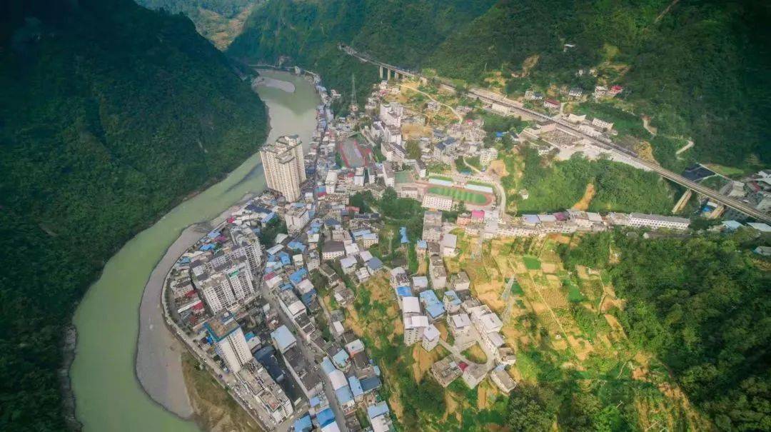 聚智聚力解"三难"——紫阳县毛坝镇激活乡村振兴"人才引擎"