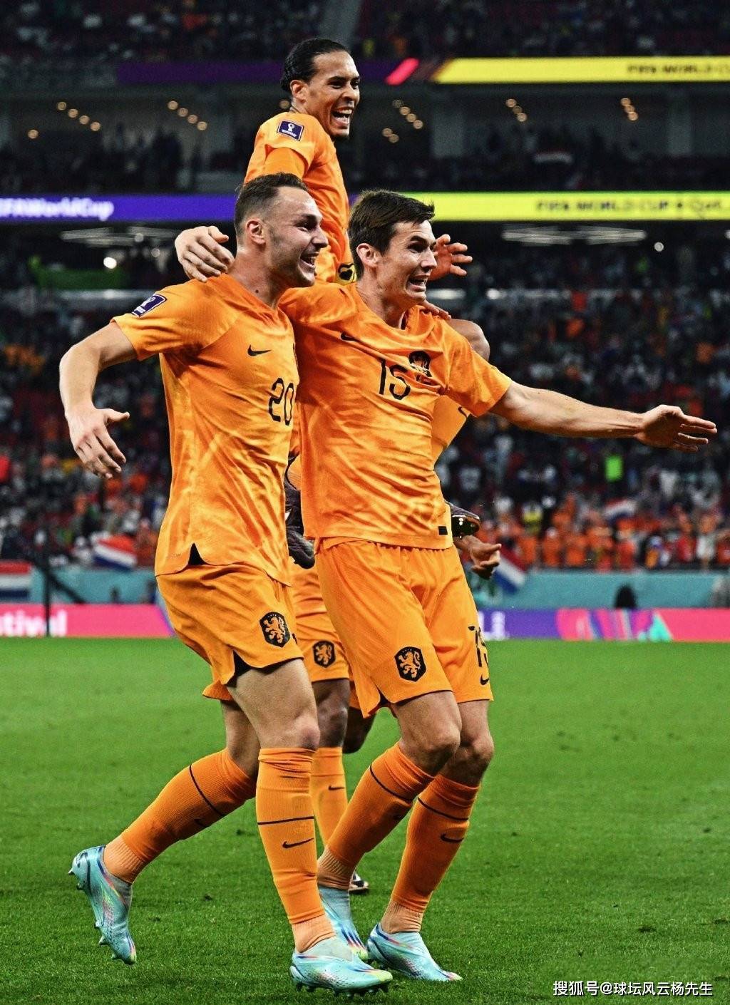 2022世界杯:"无冕之王"荷兰队2比0战胜非洲劲旅塞内加尔,收获世界杯