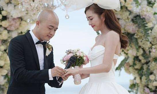 包贝尔:柳岩,你有完没完?_包文婧_因为_婚礼