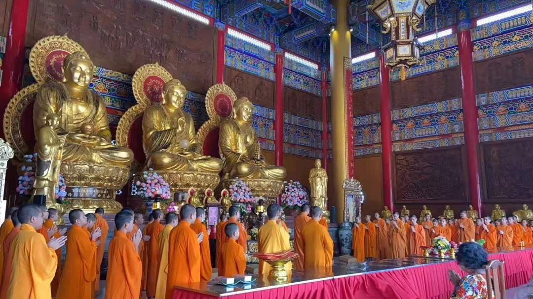 泰国龙莲寺师傅现场化解太岁!_流年_压力_岁星