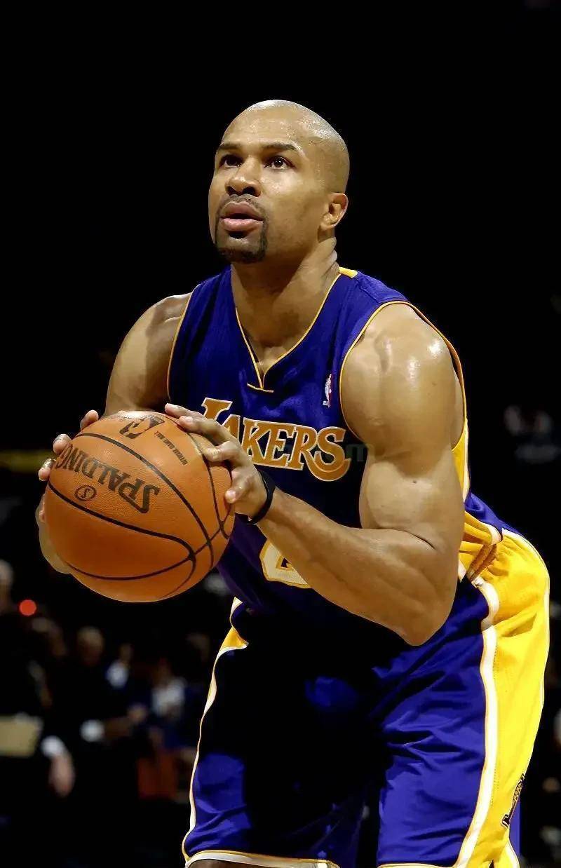 老鱼德里克·费舍尔职业生涯赚了多少钱?_洛杉矶湖人队_合同_球员