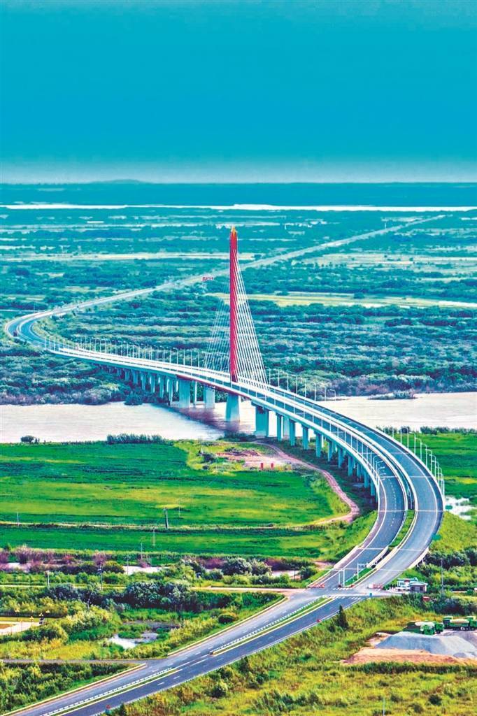 抚远乌苏大桥图片