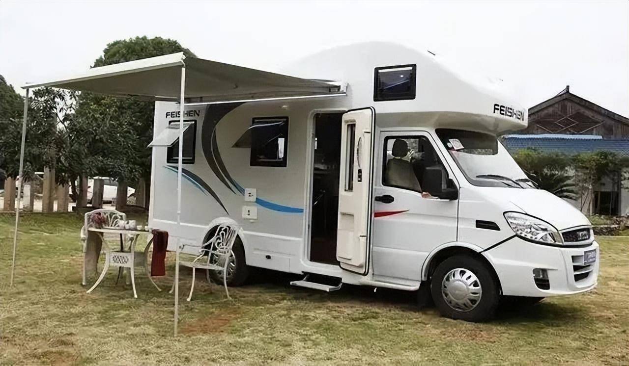 自在畅行 · 说走就走 | 风景中探觅房车露营新玩法