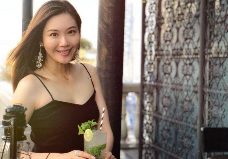 李嘉欣和徐绮雯因为共同的爱好滑水而成了好闺蜜,结果没几次李嘉欣就