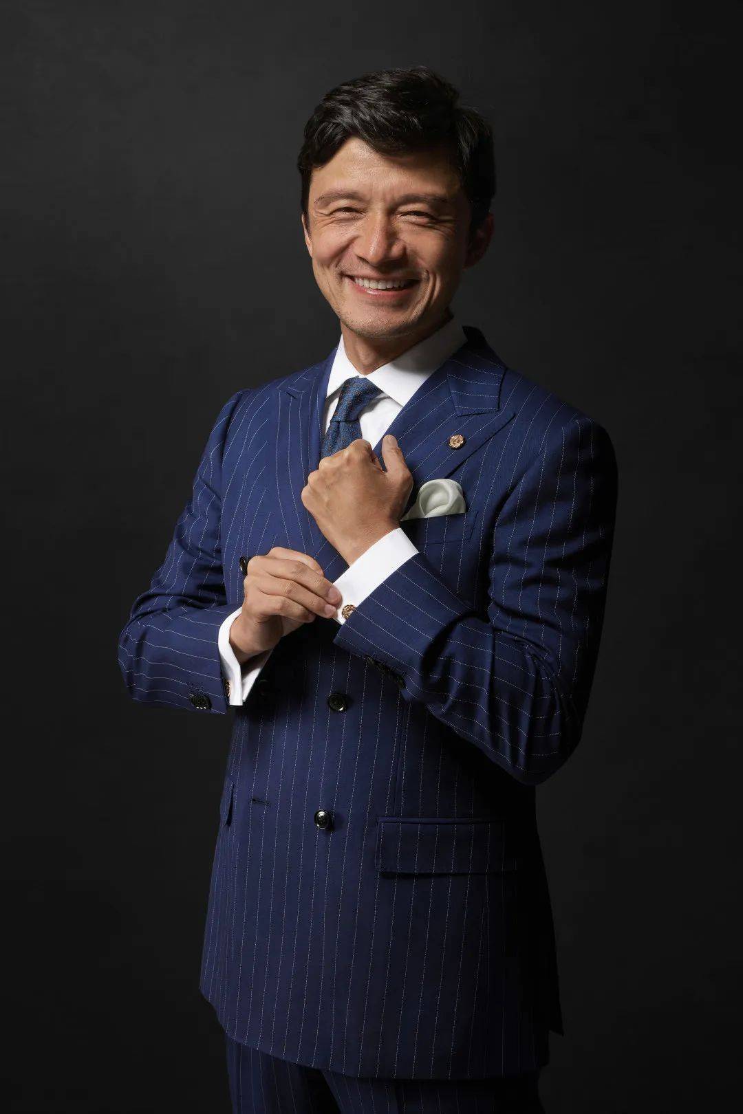 你都35了,你还怕挨揍?_谢晖_中年_世界杯