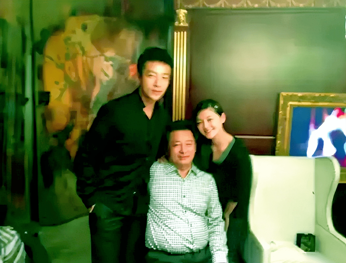 传奇张兰离婚35年:爱上摄影家,弟弟惨死,前夫单身有泪_汪则翰_儿子_母亲
